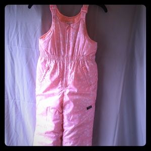 OshKosh snow bibs 4T 🌟⭐